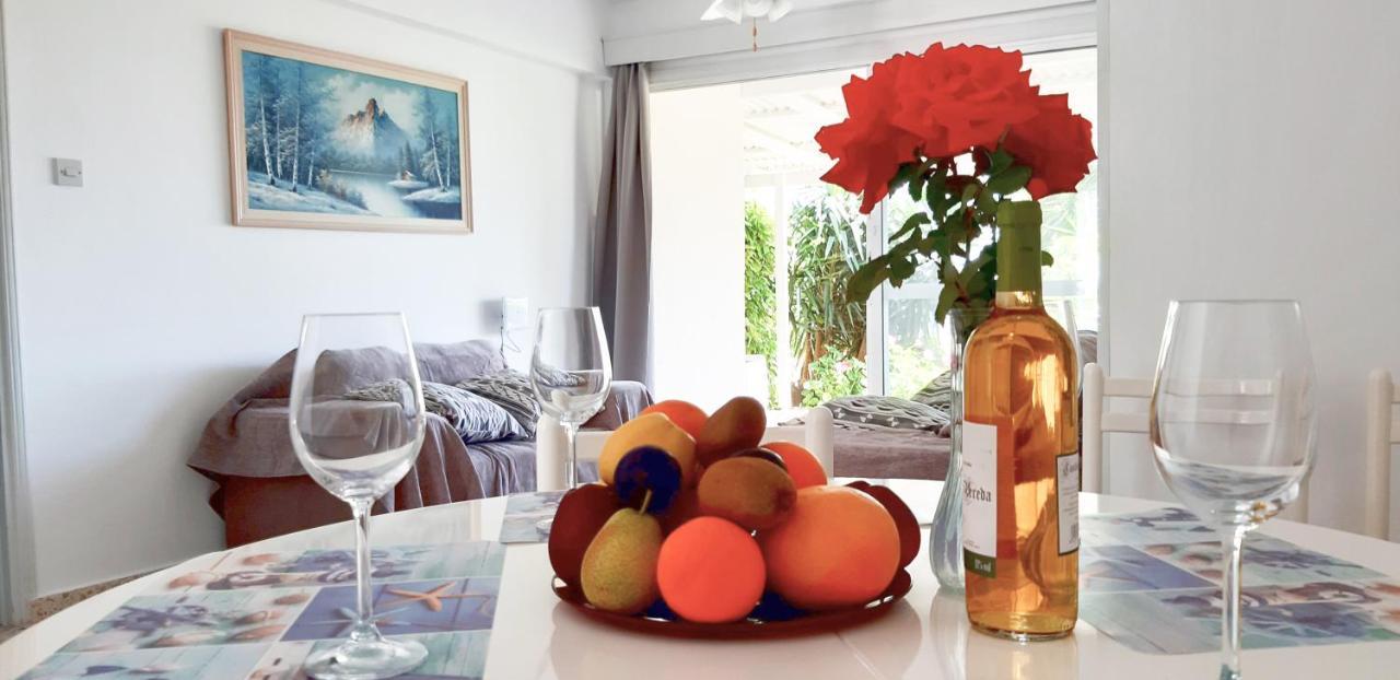 Coral Bay Suite Cyprus 外观 照片